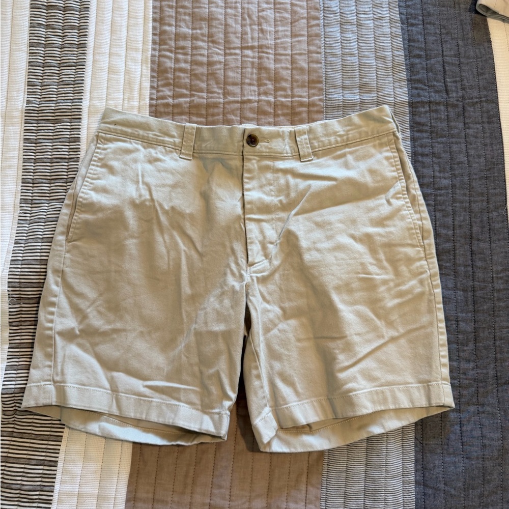 J. Crew Men's Light Khaki Flat-Front Cotton Shorts “7